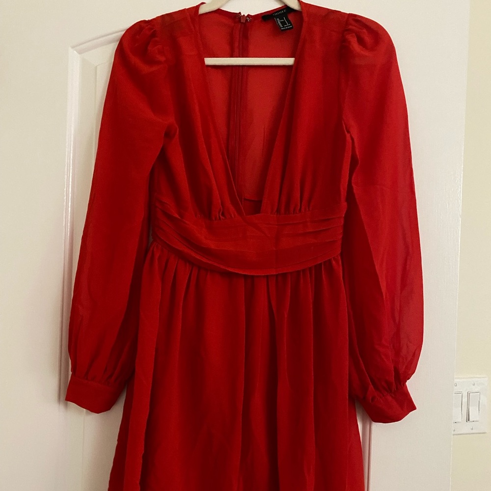 Forever 21 plunge red long sleeve short dress